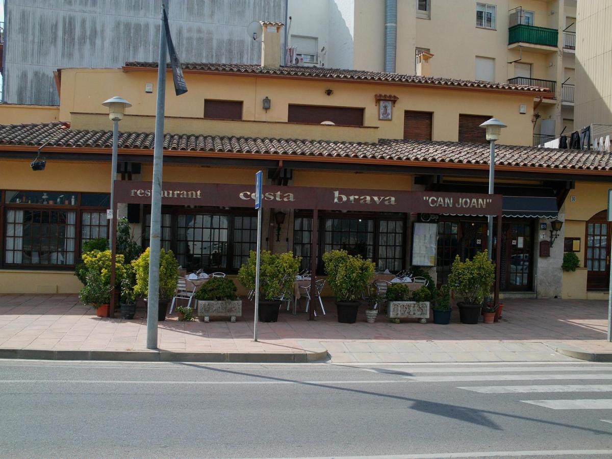 Pensio Costa Brava Otel Sant Antoni De Calonge Dış mekan fotoğraf